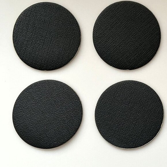 NEW 4 FAUX LEATHER PLACEMATS & COASTERS REVERSIBLE HEAT-RESISTANT BLACK & GRAY - Picture 12 of 13
